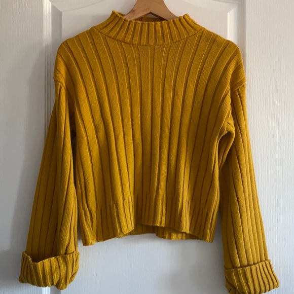 Boohoo mustard sweater - Picture 1 of 3